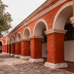 Ruinas de piedra roja de San Ignacio Miní en la provincia de Misiones